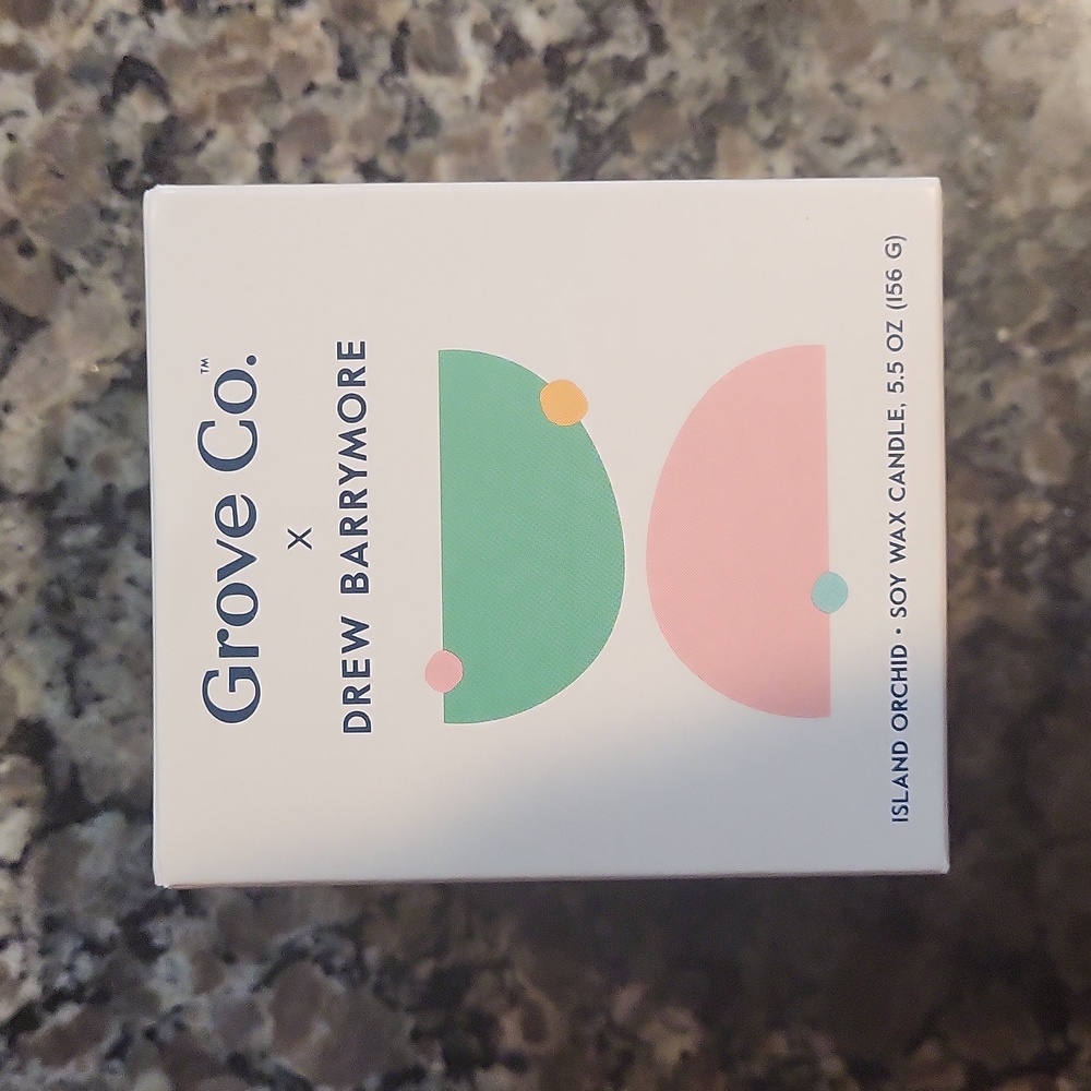 Grove Co. Drew Barrymore island orchid soy wax candle New in box smells GREAT!